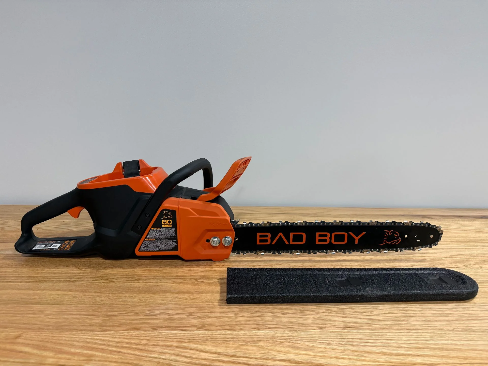 Bad Boy E-Series 80V 18" Chainsaw With 4AH Battery for Sale - 088-7515-00 - Image 2