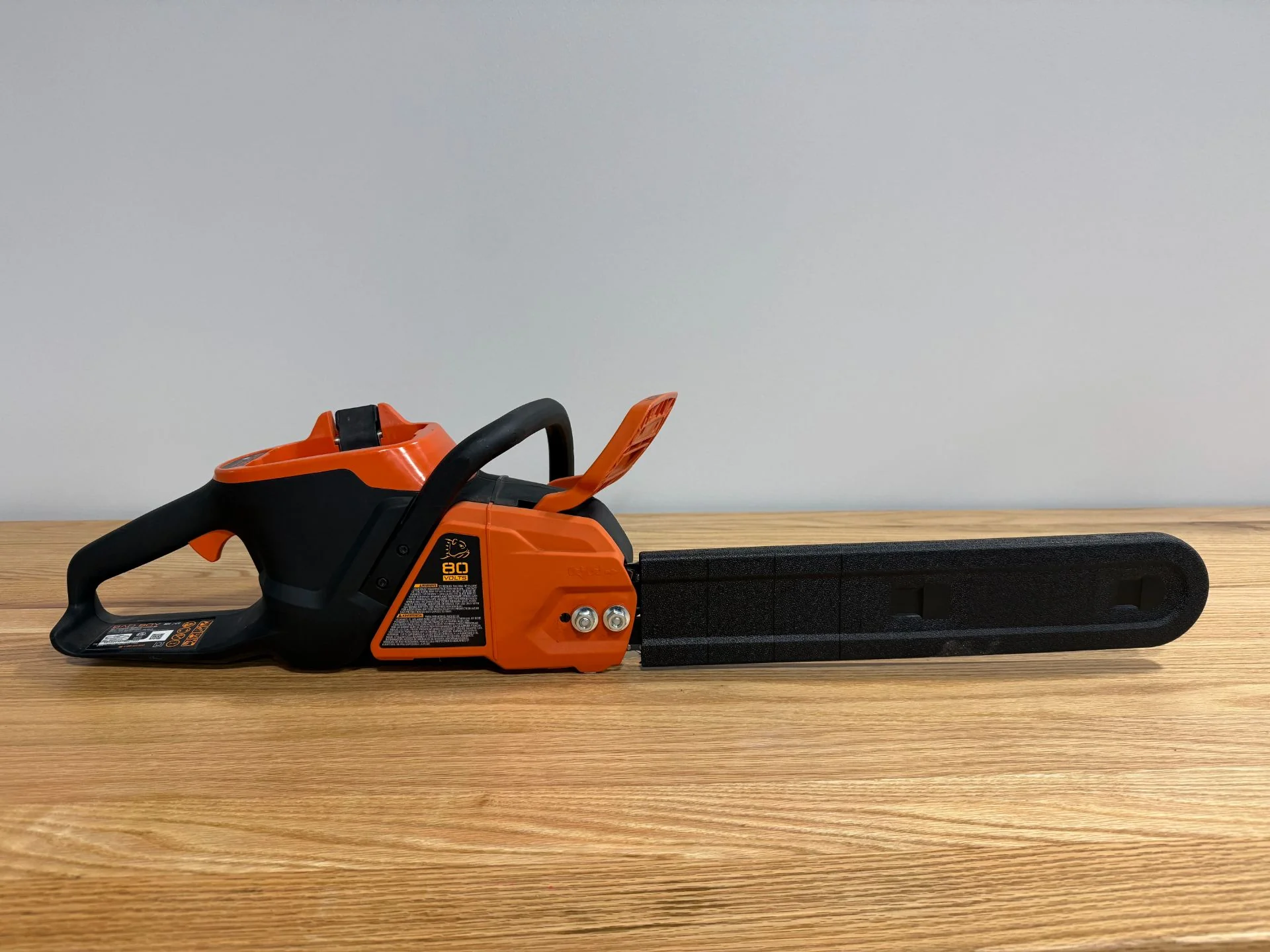 Bad Boy E-Series 80V 18" Chainsaw With 4AH Battery for Sale - 088-7515-00 - Image 3