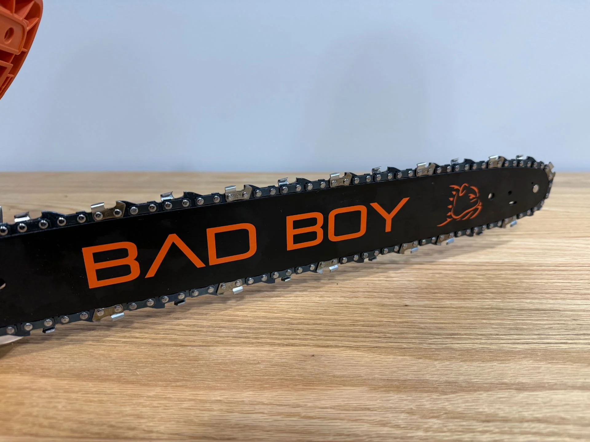 Bad Boy E-Series 80V 18" Chainsaw With 4AH Battery for Sale - 088-7515-00 - Image 6