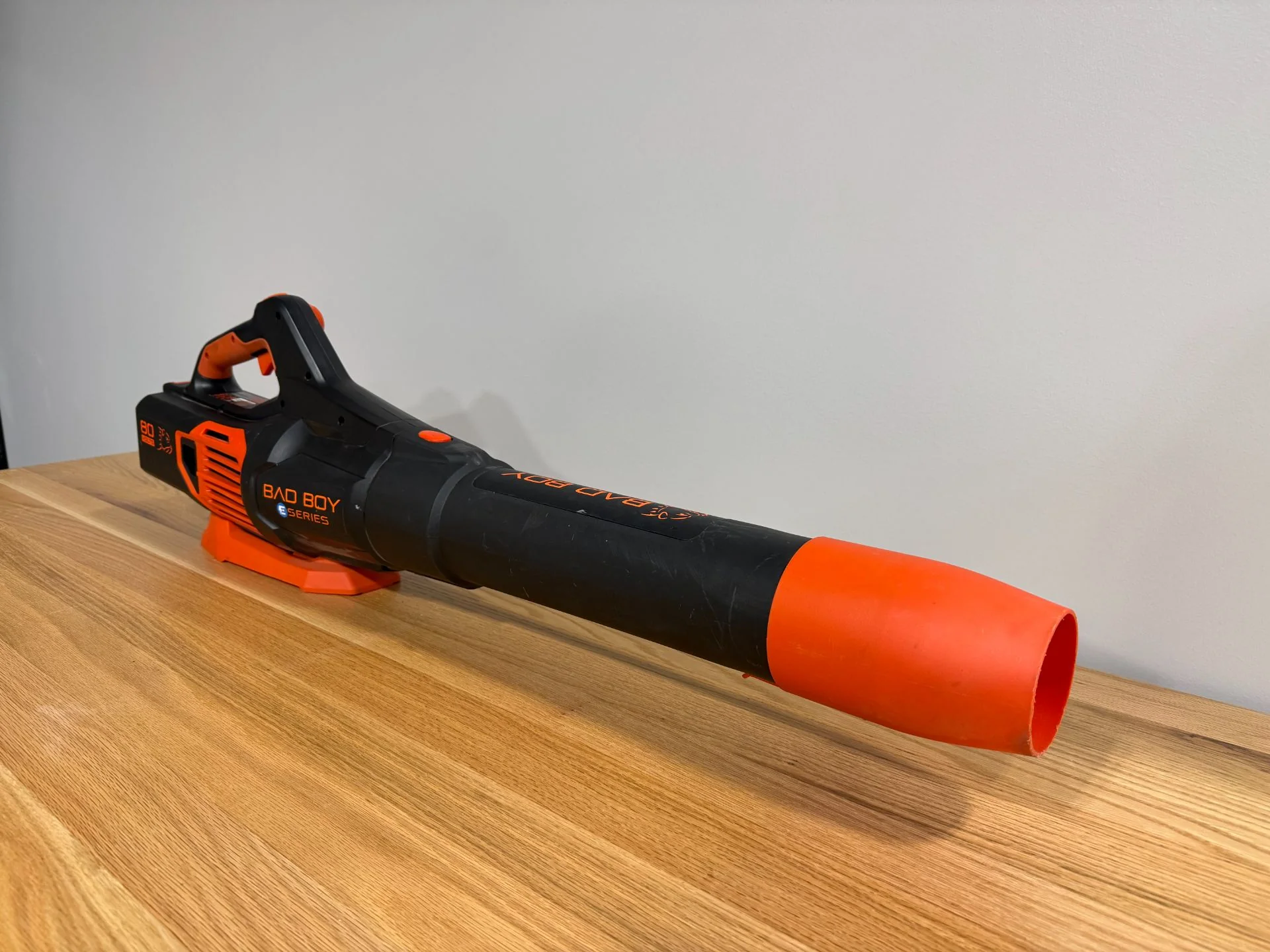 Bad Boy Mowers 80V Handheld Blower with 2.5 Ah Battery - Image 3