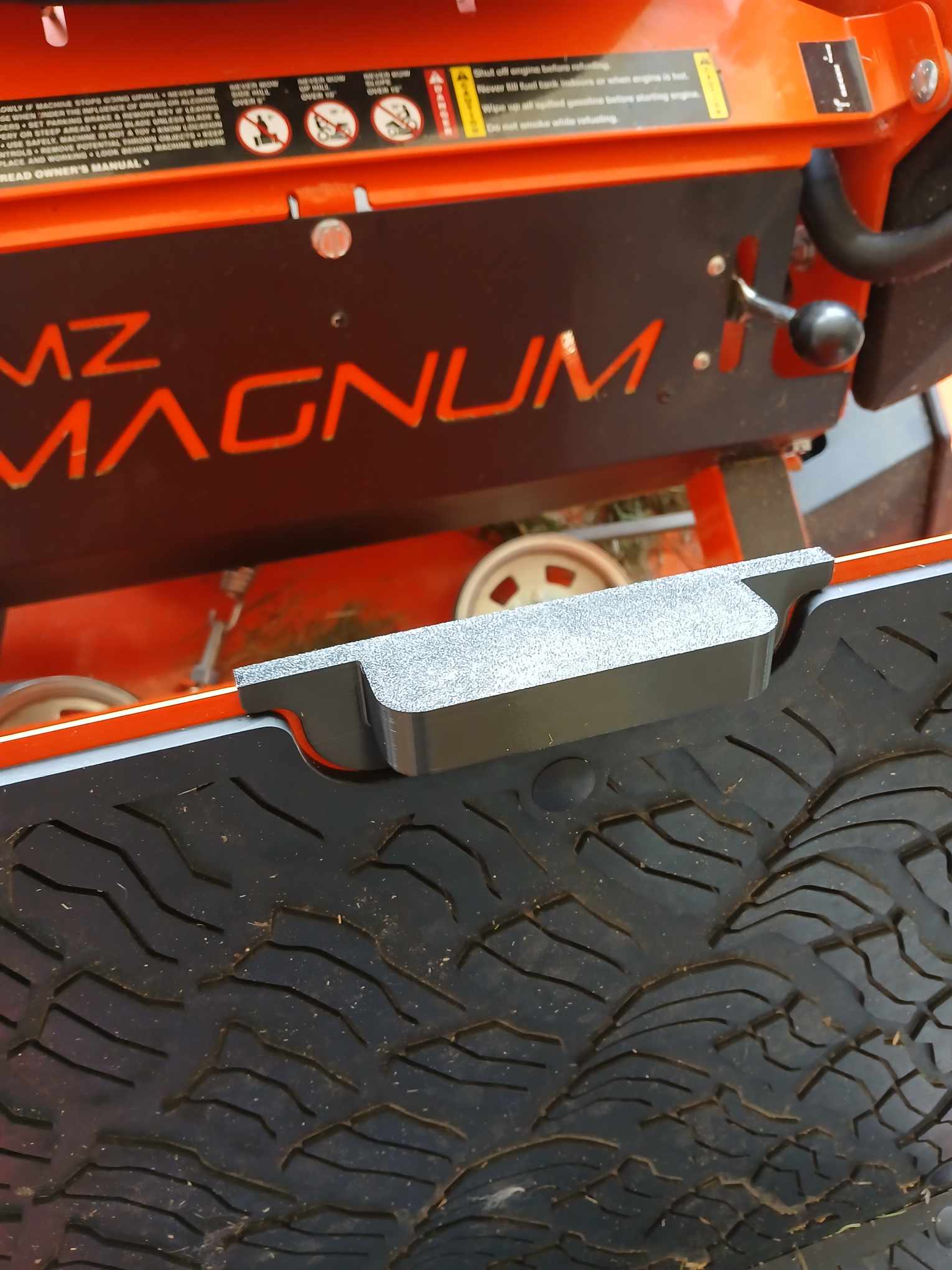 Bad Boy Mowers Floorboard Handle / Debris Blocker - Zt Avenger, MZ Magnum and Rambler - Image 3