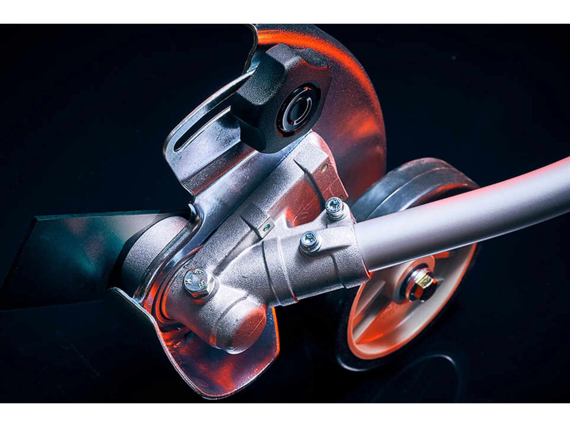Bad Boy Tools ED254 Professional Gas Powered Edger For Sale - 088-7672-00 - Image 4