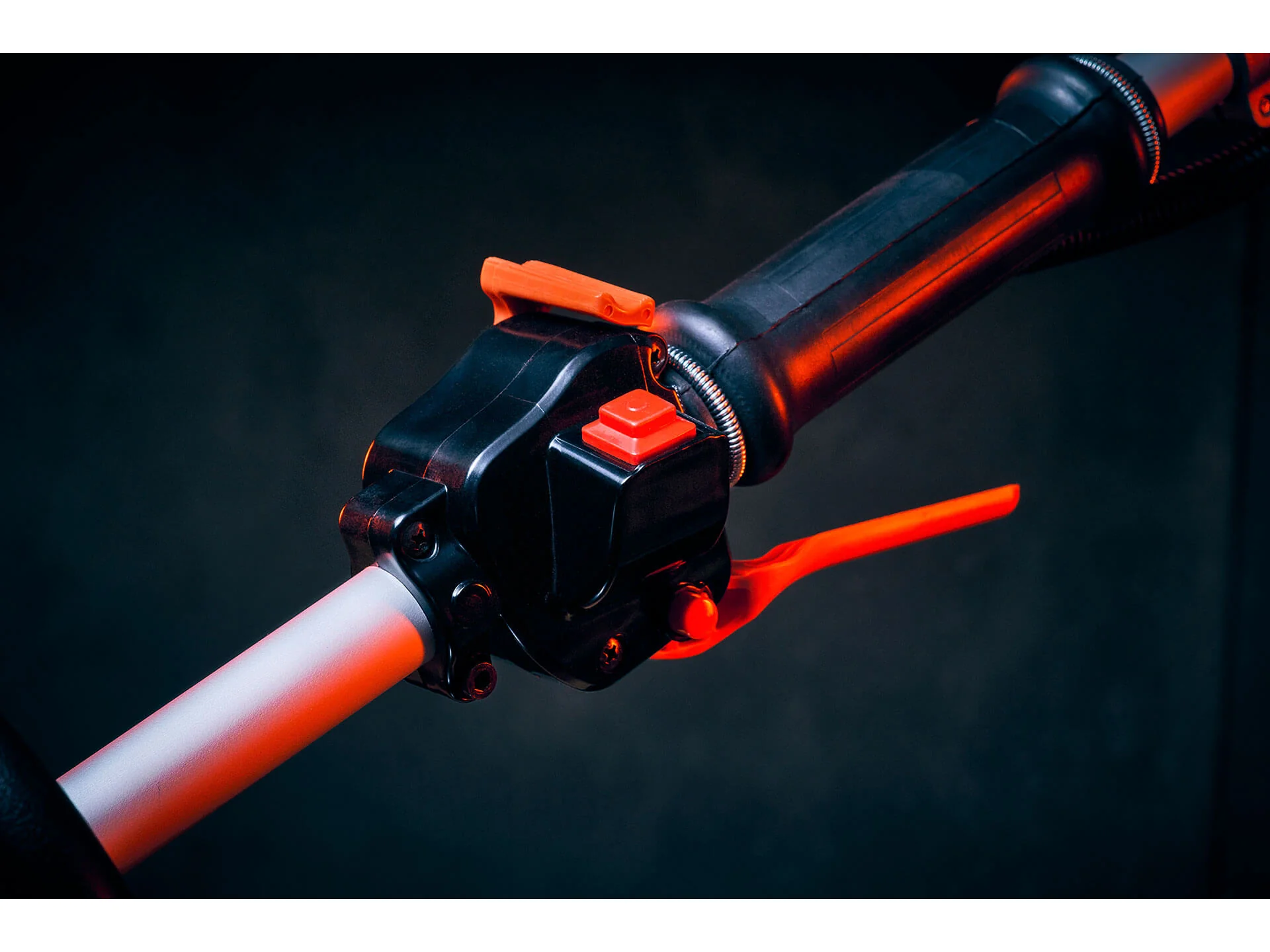 Bad Boy Tools ED254 Professional Gas Powered Edger For Sale - 088-7672-00 - Image 5