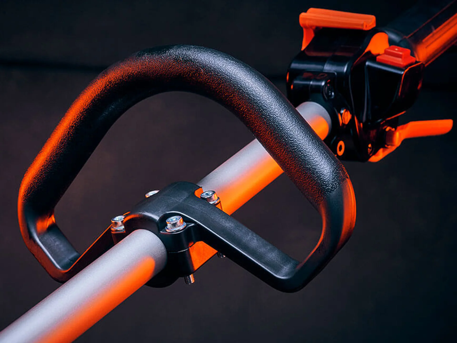 Bad Boy Tools ST225 Gas Powered String Trimmer for Sale -  088-7665-00 - Image 3