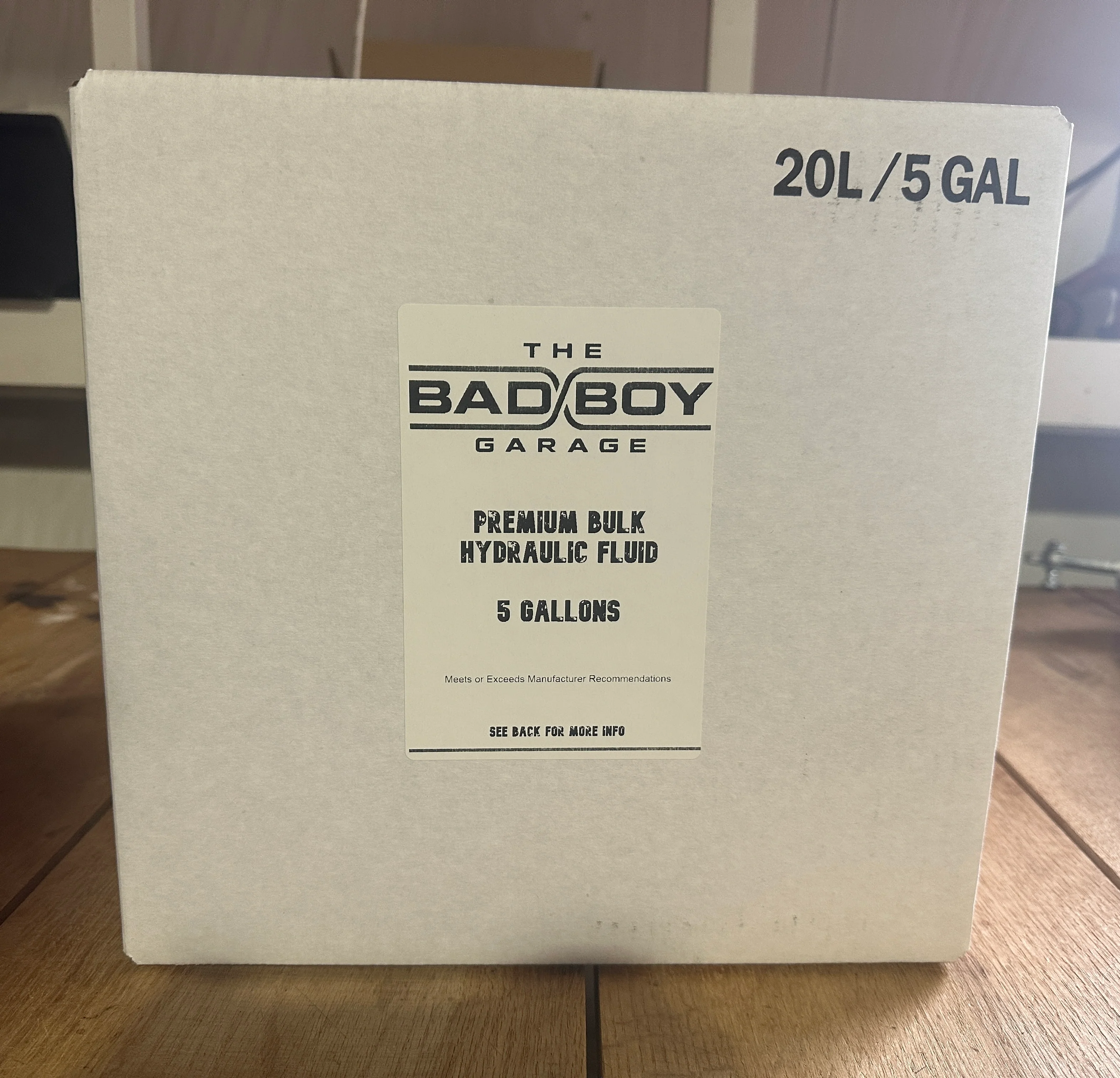 Bad Boy Tractors - 5 Gallons Hydraulic Fluid