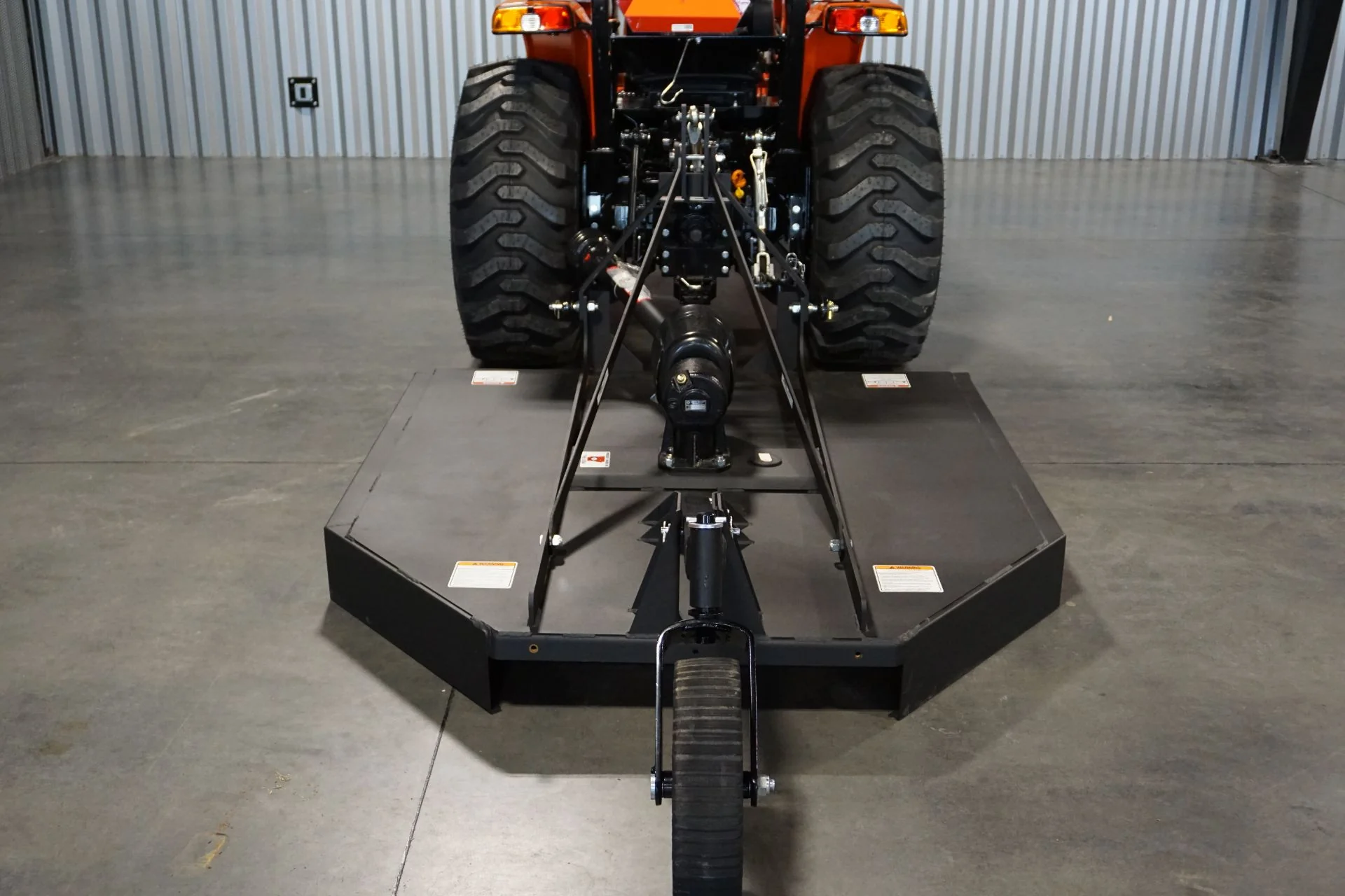4025H Essentials Package Tractor, Loader, Bucket, 5' Brush Cutter, 42" Pallet Forks - Image 9